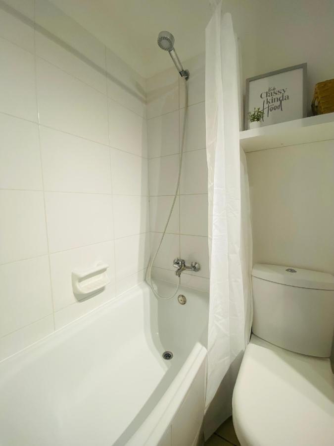 Appartamento A Pasos Del Metro Ecuador. Hermoso Apartamento
