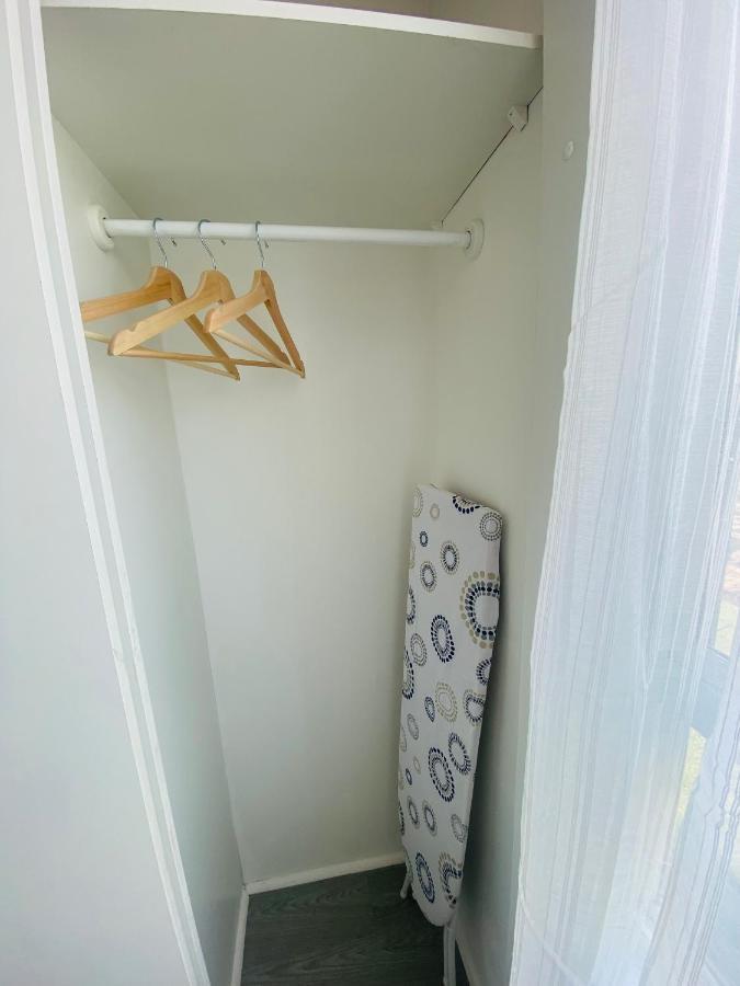 A Pasos Del Metro Ecuador. Hermoso Apartamento * Santiago del Cile